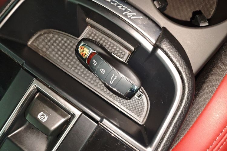 保时捷 2024款 Macan 2.0T中控内饰11