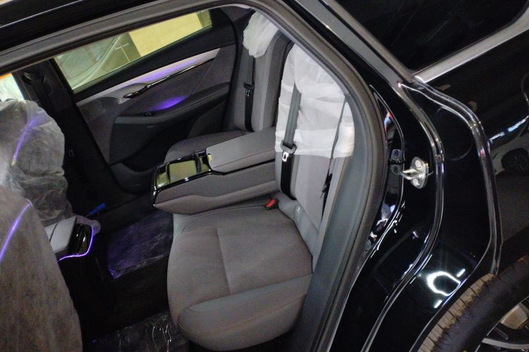 岚图汽车 岚图追光 2024款 PHEV 四驱超长续航行政版中控内饰21