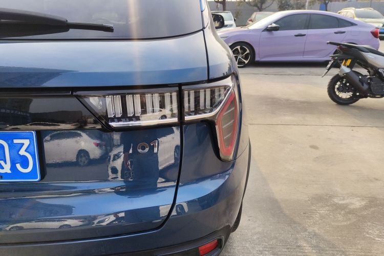 领克01 2019款 2.0T 两驱耀Pro版 国VI车身外观9