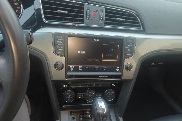 大众 凌渡 2018款 280TSI DSG舒适版中控内饰16
