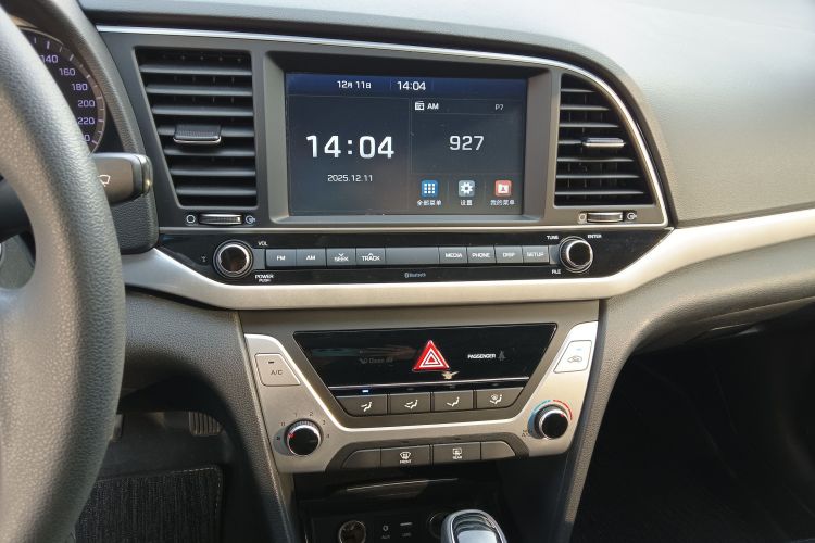 现代 领动 2016款 1.6L 自动智炫·精英型局部细节16