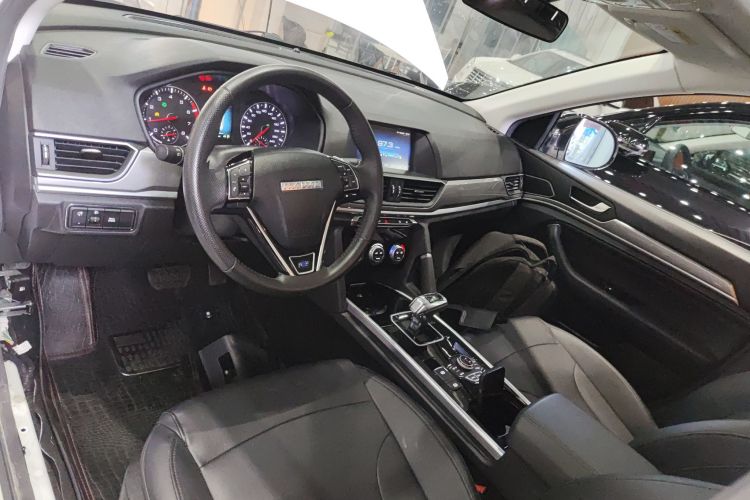 哈弗H6 2018款 蓝标 运动版 1.5T 自动两驱精英型中控内饰12