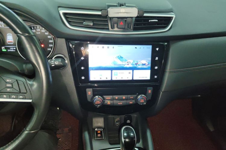 日产 逍客 2022款 2.0L CVT XV Prem豪华版中控内饰16