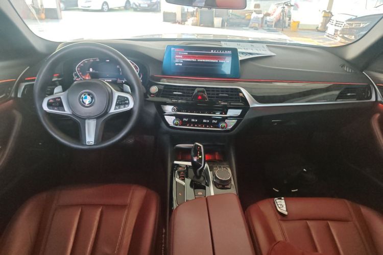 宝马5系 2020款 530Li xDrive M运动套装中控内饰7002