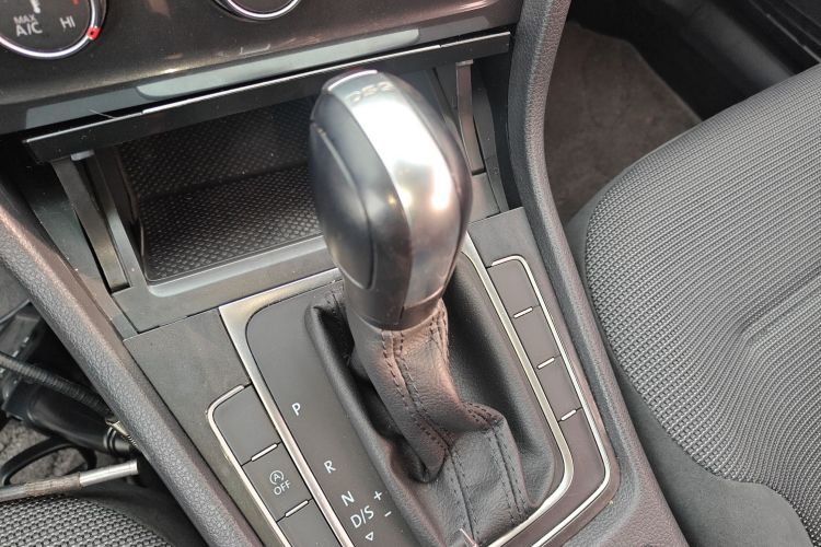 大众 高尔夫 2018款 230TSI 自动舒适型局部细节18