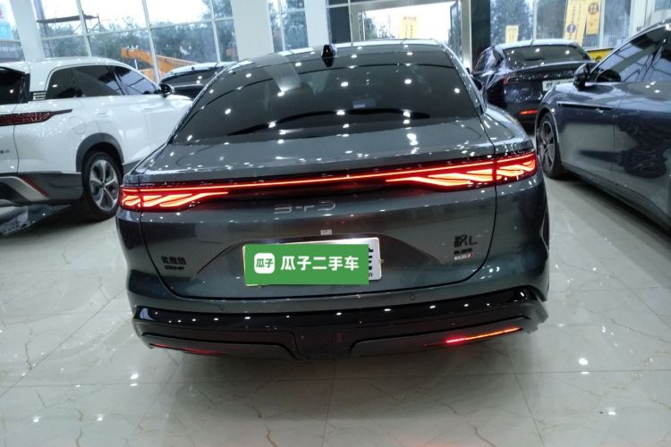 比亚迪 汉L 2025款 DM-p 四驱激光雷达旗舰型车身外观6004