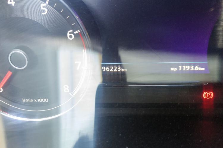 大众 辉昂 2018款 改款 380TSI 两驱商务版中控内饰15