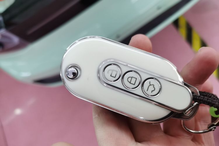 五菱汽车 宏光MINIEV 2022款 马卡龙臻享款 磷酸铁锂中控内饰7001