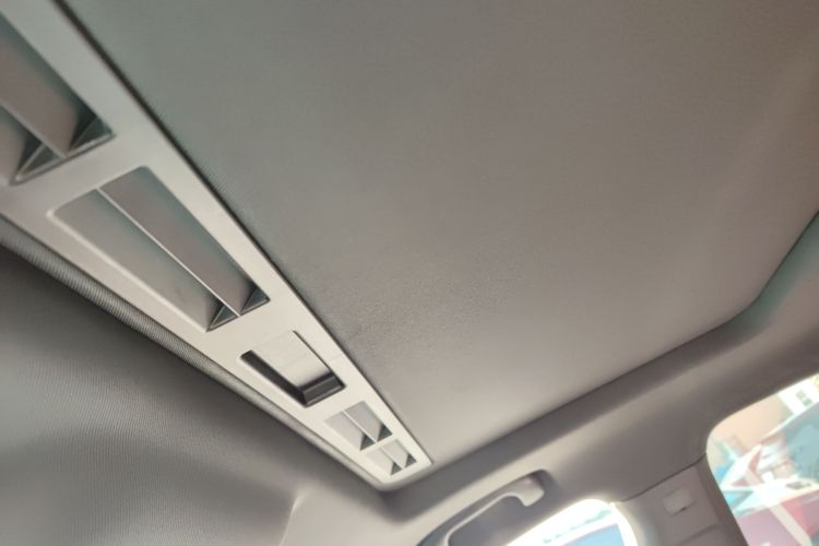 名爵 MG5 2021款 180DVVT CVT青春豪华版局部细节22