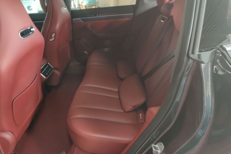 鸿蒙智行 智界R7 2024款 纯电 802km Max中控内饰7004