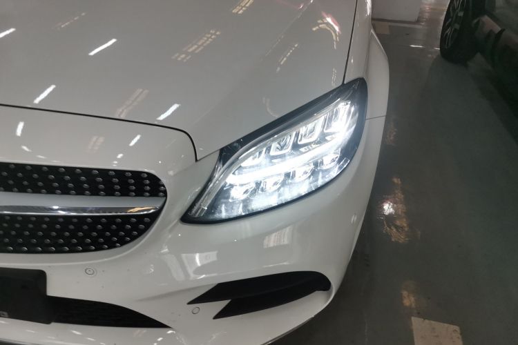 奔驰C级 2021款 C 260 L 运动版局部细节36