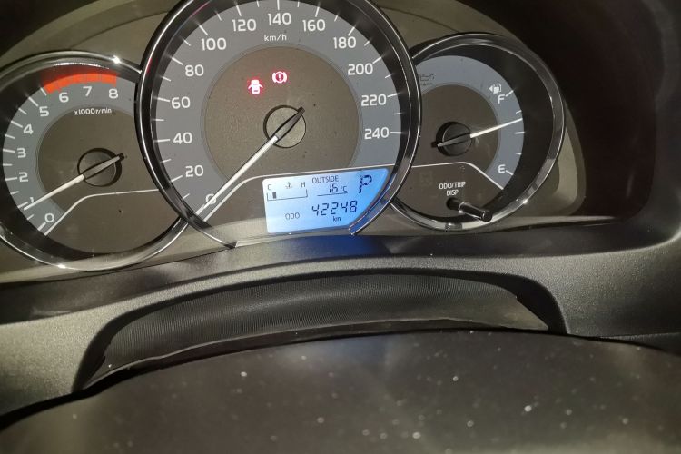 丰田 雷凌 2017款 改款 185T CVT精英版 国V中控内饰15