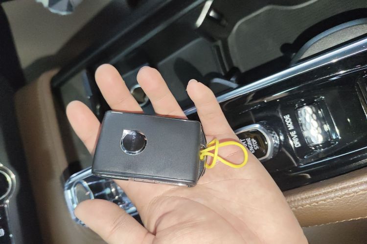 沃尔沃S90 2021款 B5 智远豪华版中控内饰11