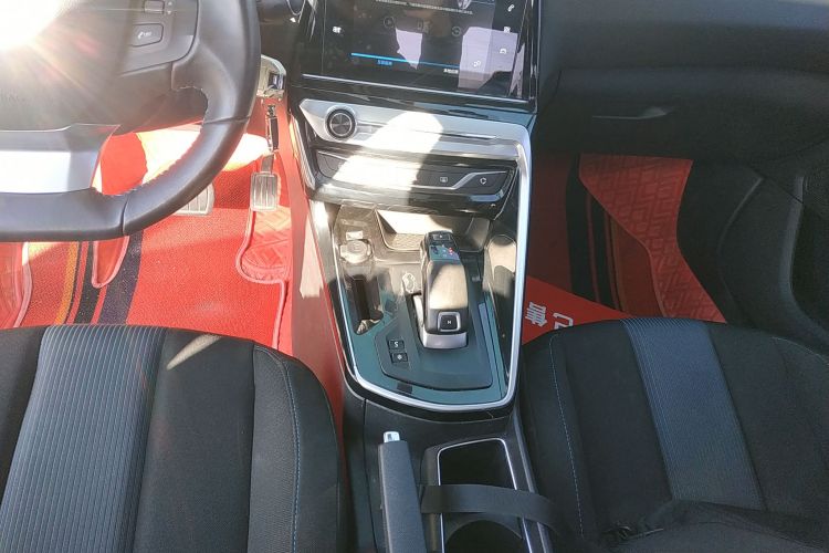 标致308 2019款 230THP 自动豪华版 国VI中控内饰18