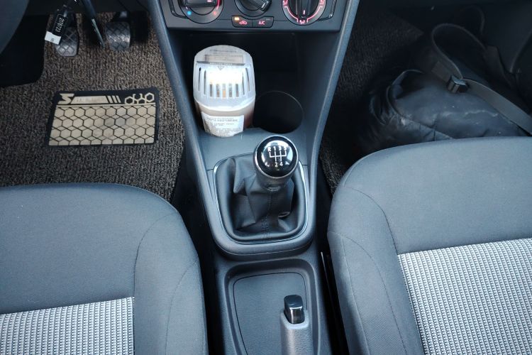 大众 Polo 2016款 1.4L 手动风尚型中控内饰18