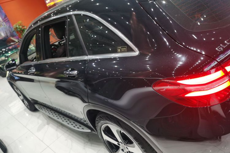 奔驰GLC 2019款 GLC 260 L 4MATIC 豪华型车身外观4