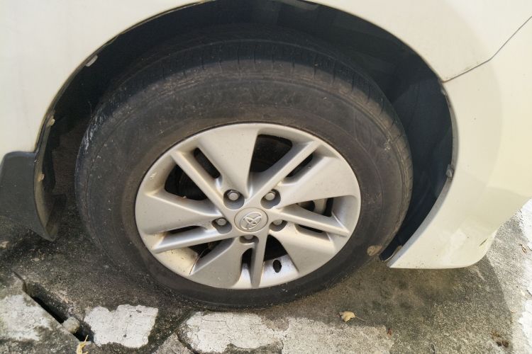 丰田 卡罗拉 2014款 1.6L CVT GL-i车身外观6007