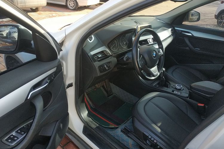 宝马X1 2016款 sDrive18Li 时尚型中控内饰20