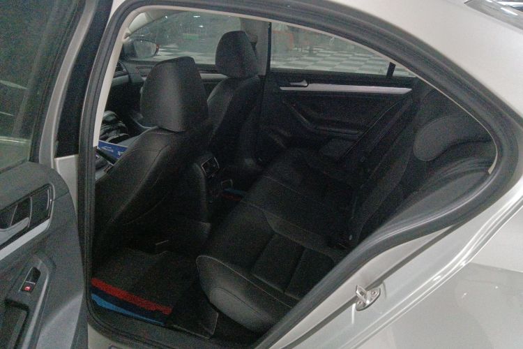 大众 速腾 2017款 1.6L 自动舒适型中控内饰21