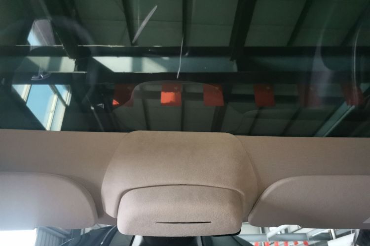 特斯拉 Model Y 2022款 长续航全轮驱动版局部细节22