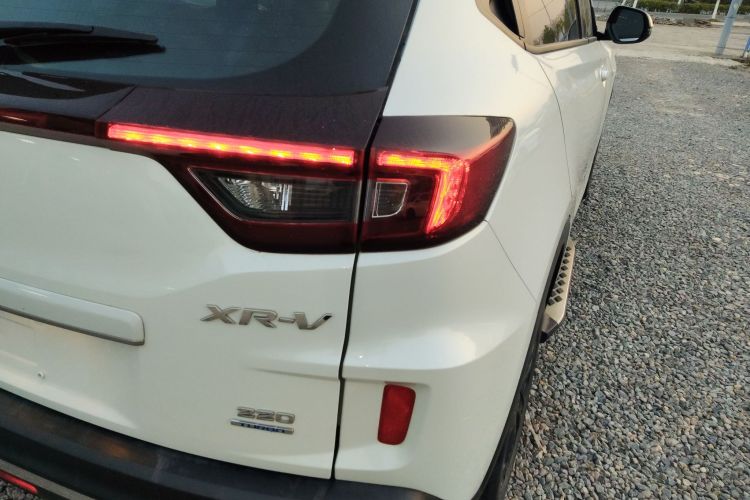 本田XR-V 2021款 220TURBO CVT舒适版车身外观9