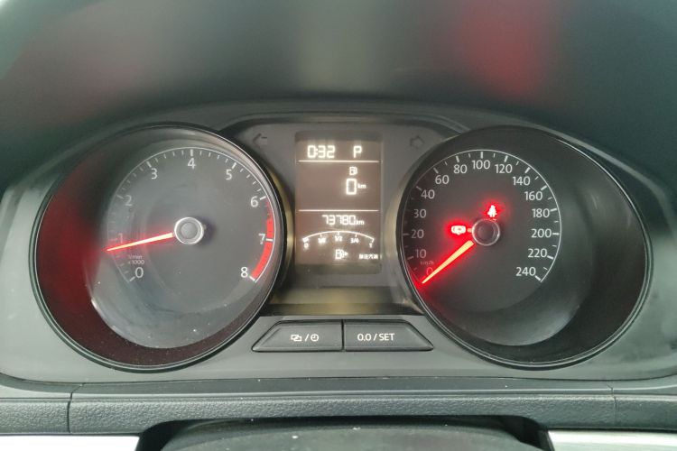 大众 朗逸 2017款 1.6L 自动风尚版中控内饰14