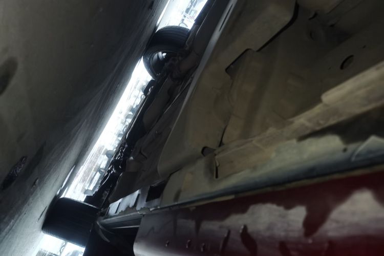 路虎 发现神行 2019款 240PS SE Dynamic版 国VI局部细节9001