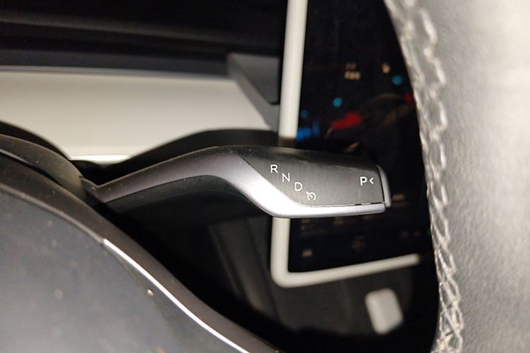 特斯拉 Model 3 2021款 Performance高性能全轮驱动版中控内饰18