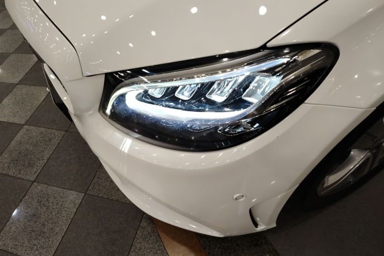 奔驰C级 2019款 改款 C 260 L 运动版车身外观36