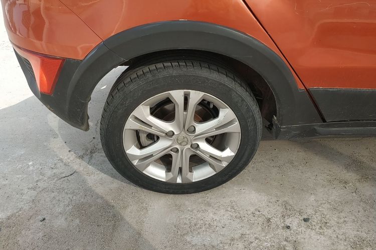 北汽新能源EX 2018款 EX360 新尚版车身外观6008