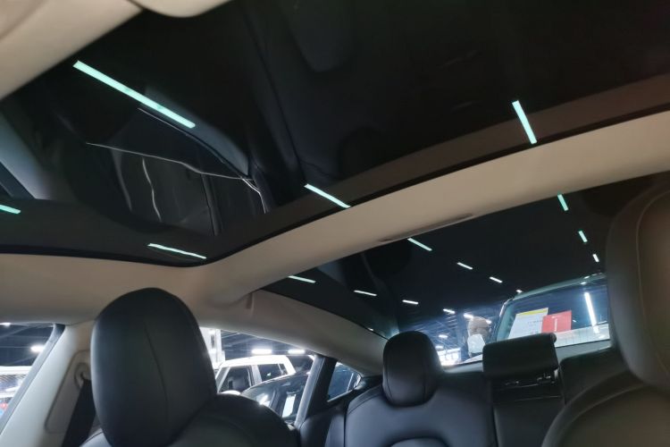 特斯拉 Model 3 2020款 标准续航后驱升级版中控内饰22