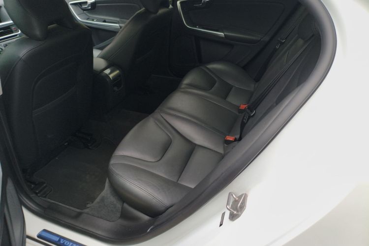 沃尔沃S60 2017款 S60L T4 智远版中控内饰7004