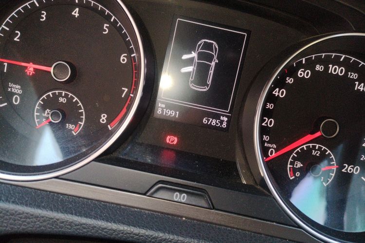 大众 高尔夫 2014款 1.6L 自动舒适型中控内饰15