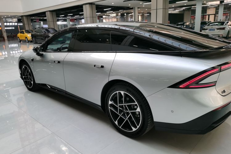 小鹏P7+ 2024款 超长续航 Max车身外观4