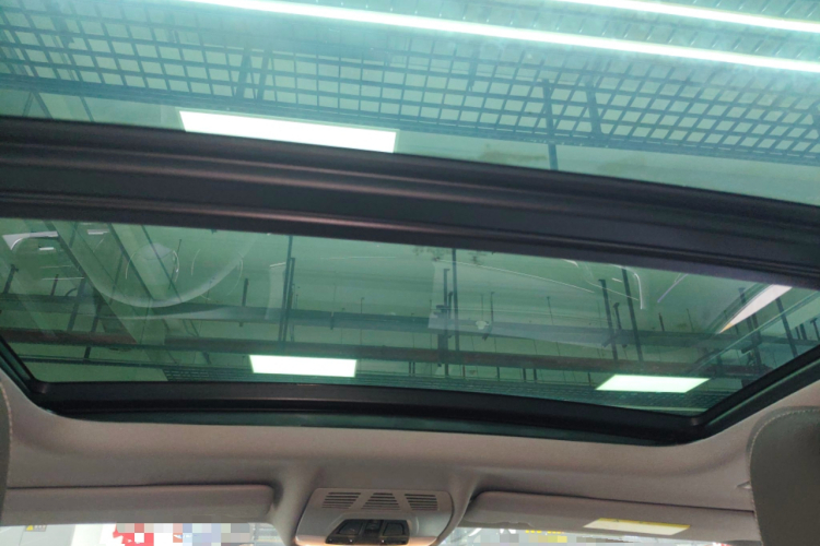 宝马X2 2023款 sDrive25i M越野套装中控内饰22