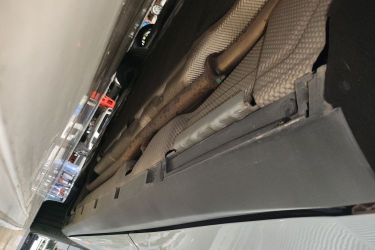 比亚迪 秦L 2024款 DM-i 120KM超越型局部细节9001