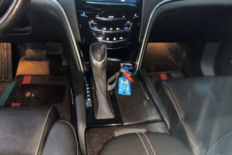 凯迪拉克XTS 2018款 28T 精英型局部细节18