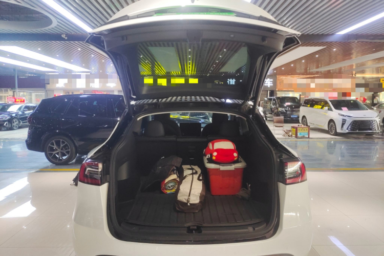 特斯拉 Model Y 2021款 标准续航后驱版机舱底盘23