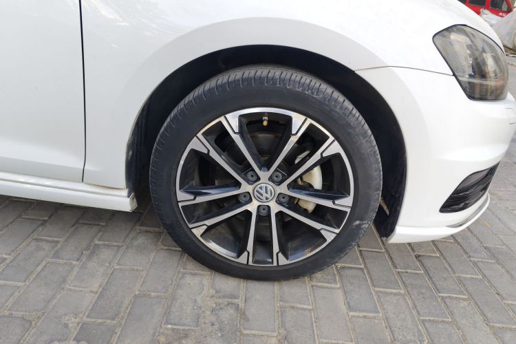 大众 高尔夫 2016款 1.4TSI 自动R-Line车身外观10