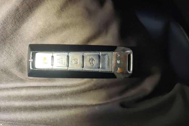 坦克300 2021款 越野版 2.0T 征服者中控内饰11