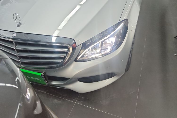 奔驰C级 2016款 C 200 L局部细节36