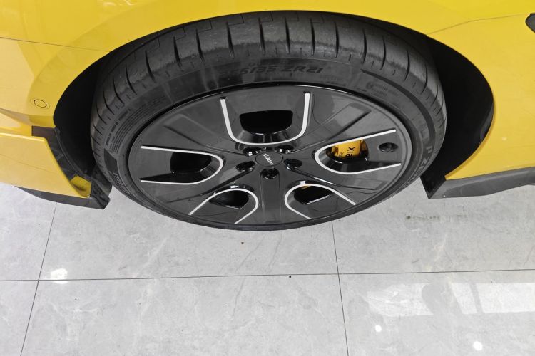 小米汽车 小米SU7 Ultra 2025款 Ultra车身外观6007