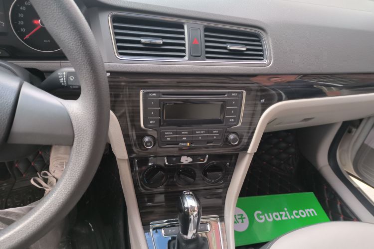 大众 朗行 2013款 1.4TSI 自动舒适型局部细节16