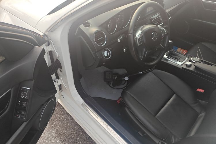 奔驰C级 2013款 C 180 经典型 Grand Edition中控内饰7003