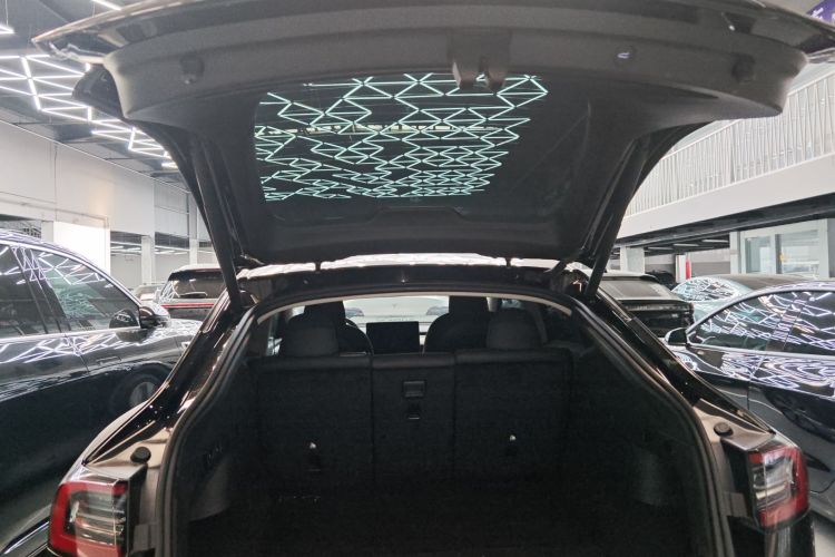 特斯拉 Model Y 2022款 改款 后轮驱动版机舱底盘23