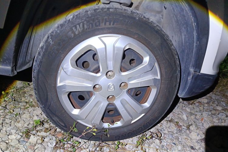 宝骏510 2021款 1.5L CVT劲享型车身外观10