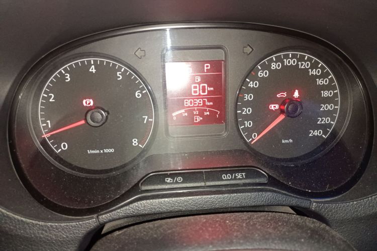 大众 2012款 1.6L Cross Polo AT中控内饰15