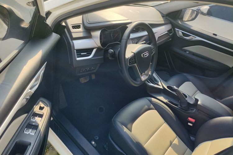 吉利汽车 远景 2020款 改款 1.5L CVT亚运版中控内饰20