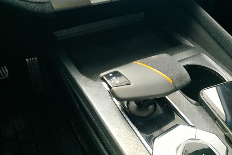 长安UNI-V 2022款 2.0T 锋速版局部细节18