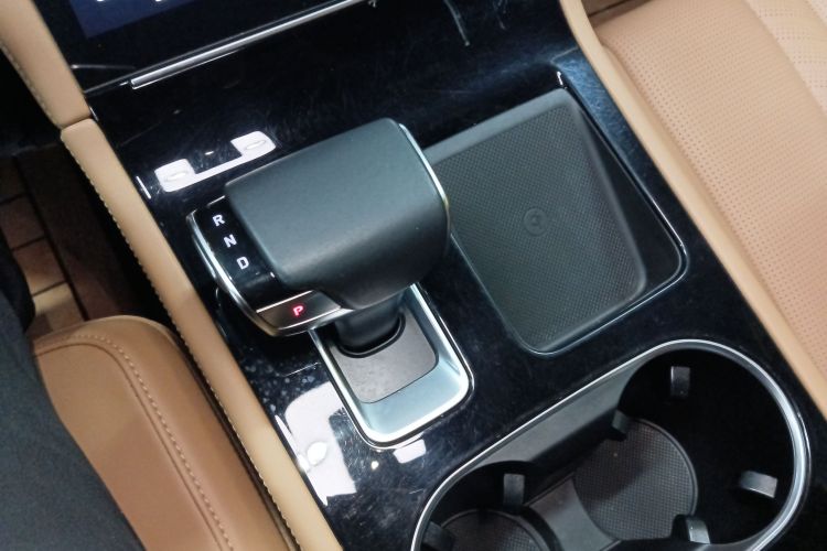 理想汽车 理想ONE 2020款 增程6座版局部细节18